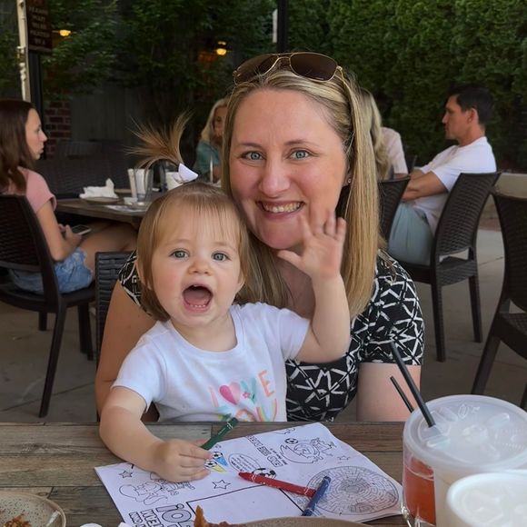 Profile Picture of Valerie Tarnacki (@vtarnacki) on Poshmark