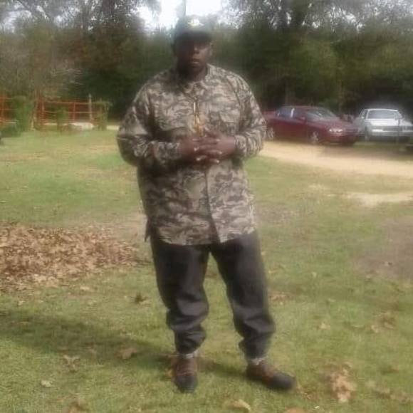 Profile Picture of Micheal Mitchell (@michealmitch541) on Poshmark