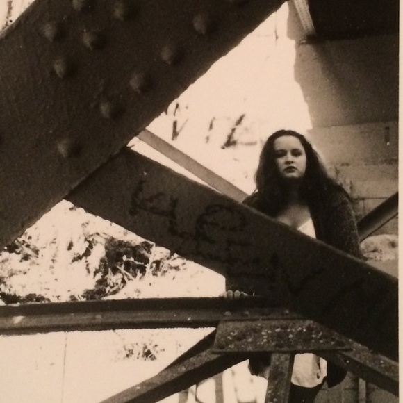 Profile Picture of Lily Roberts (@lilerzz) on Poshmark