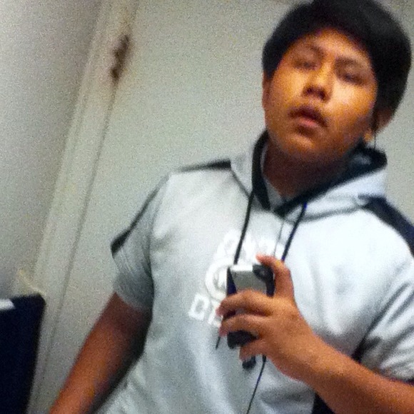 Profile Picture of Jose Moro (@hey02876) on Poshmark