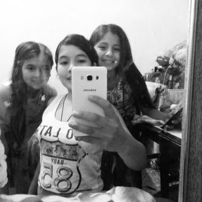 Profile Picture of Aixa Alvarez (@aixaalvarez15) on Twitter