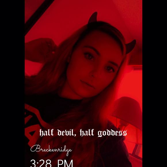 Profile Picture of Ivy Phillips (@ivy_phillips) on Poshmark