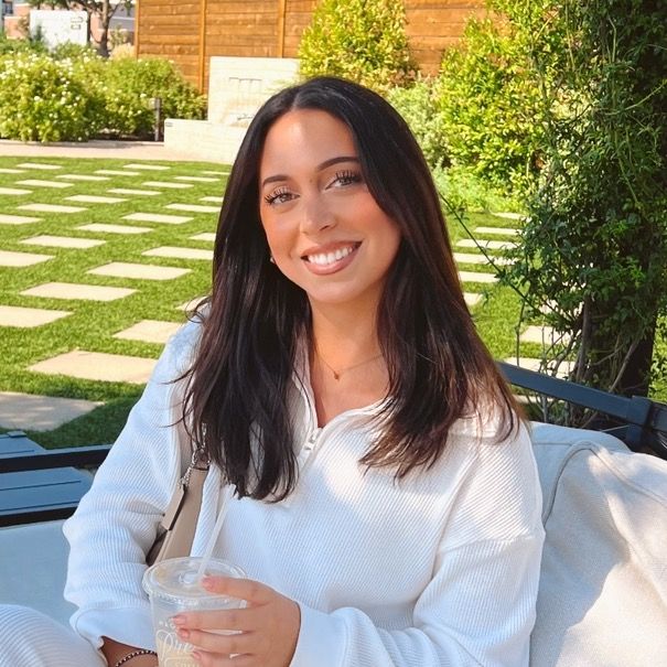 Profile Picture of E R I N (@eringregson10) on Tiktok