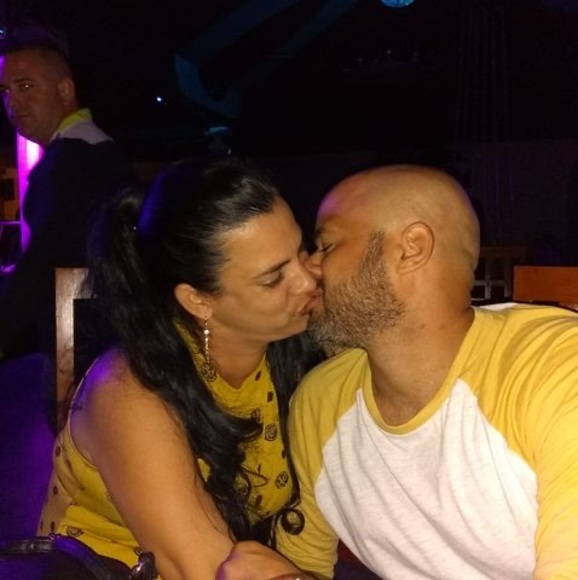 Profile Picture of Adriel Francos (@adrielfrancos) on Poshmark