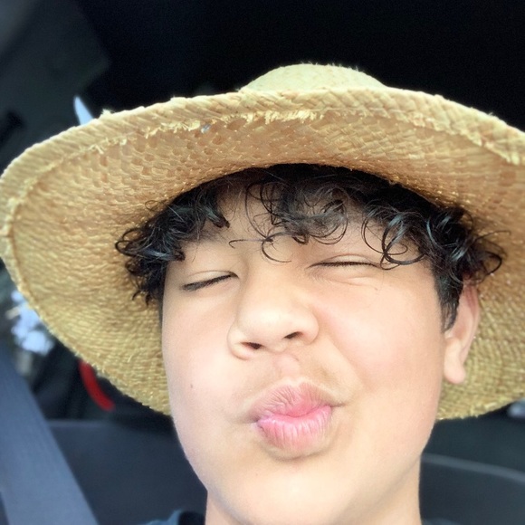 Profile Picture of Tyler Grimm (@smokeybbq63) on Poshmark