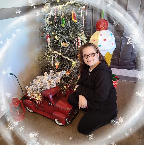 Profile Picture of Heather Sermeno (@heathersermeno) on Poshmark