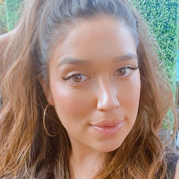 Profile Picture of Sarah Maffie (@sarah_delrio) on Poshmark