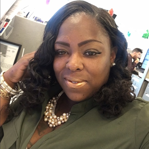 Profile Picture of Christina Cardwell (@beanie_baby29) on Poshmark