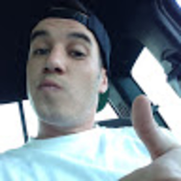 Profile Picture of Kevin Billingsly (@kbillingsly13) on Poshmark