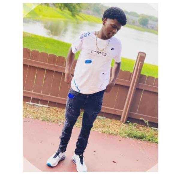 Profile Picture of Jahhahn Pelemon (@pelemonjahhahn) on Poshmark