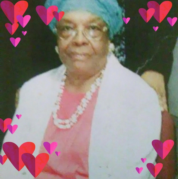 Profile Picture of Atillah Fard (@fardatillah) on Poshmark