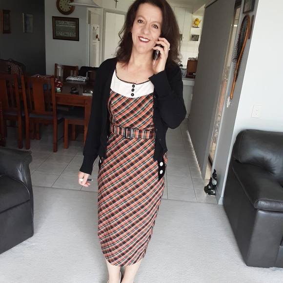 Profile Picture of Rebecca Pritchard (@repeter2) on Poshmark