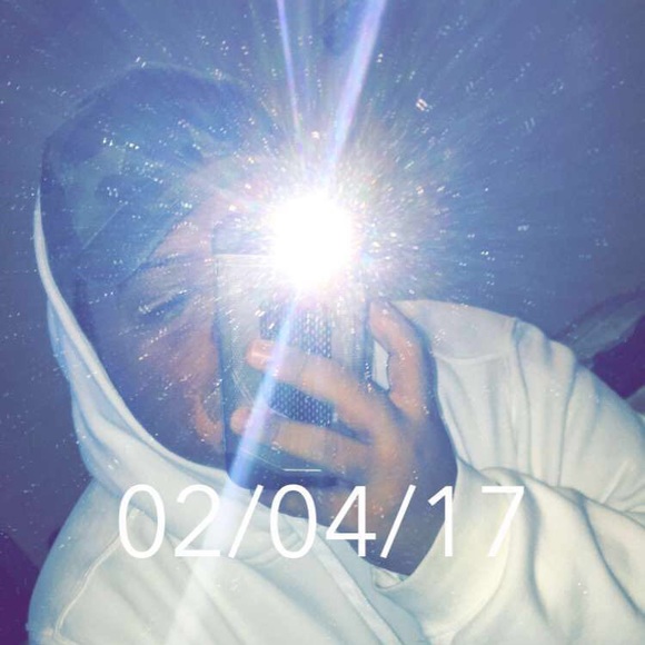 Profile Picture of Chris Frias (@chrisf2102) on Poshmark