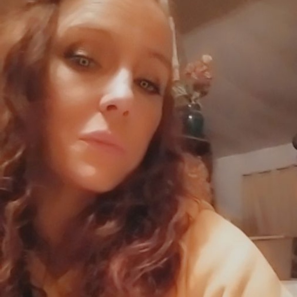 Profile Picture of Ronda jack Pedigo (@rondajackpedigo) on Poshmark