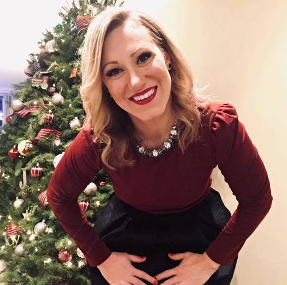 Profile Picture of Adriane Hesson (@adge216) on Poshmark