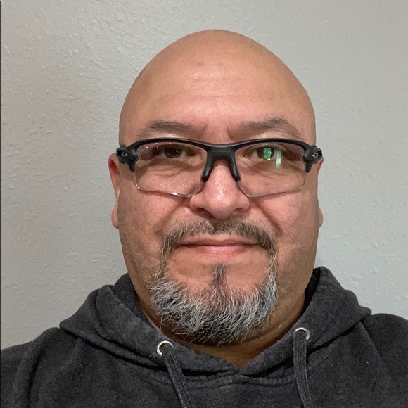 Profile Picture of Edward Alvarez (@ealvo_68) on Poshmark