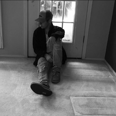 Profile Picture of Chris Boren (@Kris_Boren_11) on Twitter