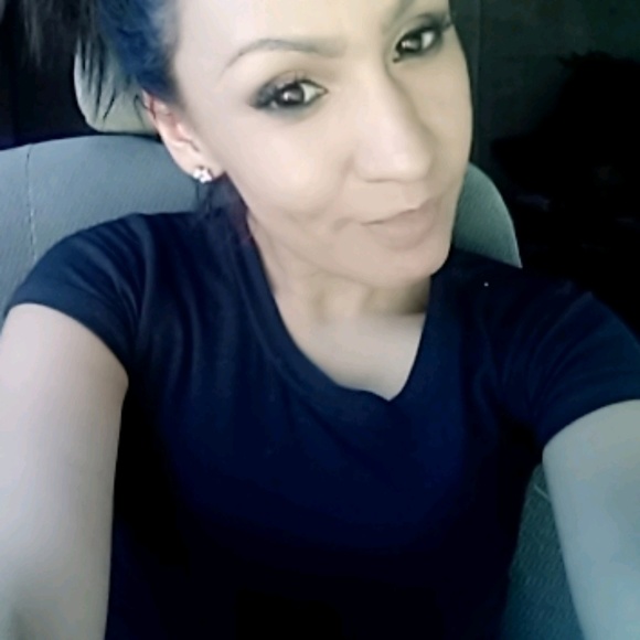 Profile Picture of Marcella Duran (@mzcellacell) on Poshmark