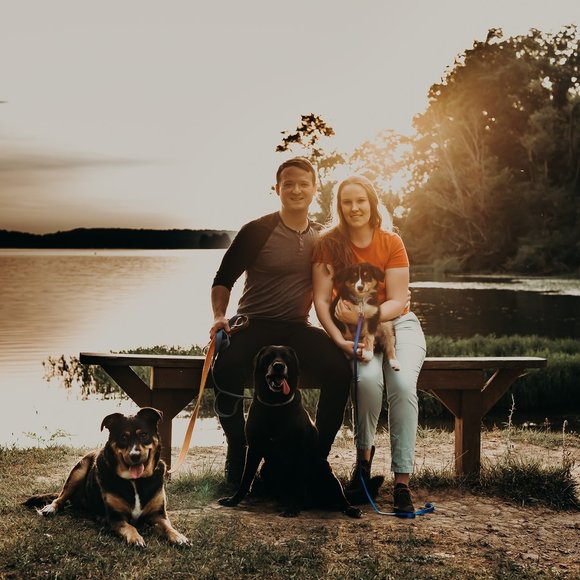 Profile Picture of Deltalee Radulescu (@deltar) on Poshmark