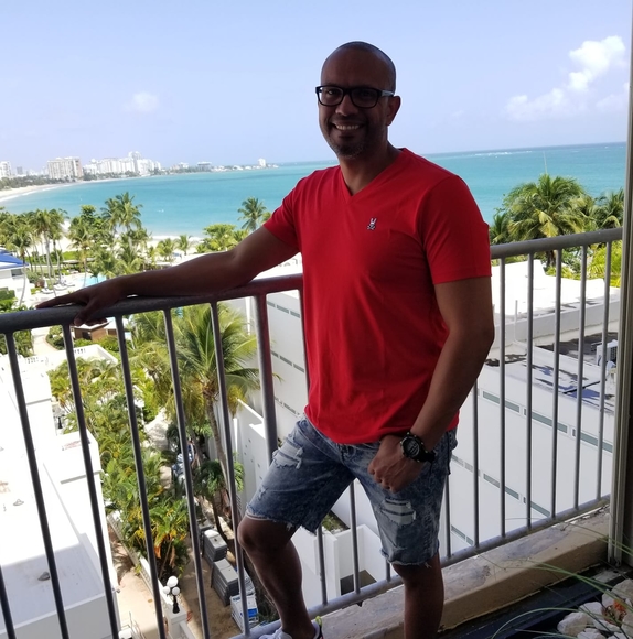 Profile Picture of Javier Gonzalez (@jgp987654321) on Poshmark