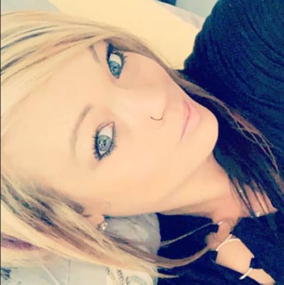 Profile Picture of Brandy Roush (@btandyr) on Poshmark