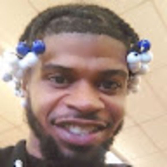 Profile Picture of Randon James (@ubhbuku) on Poshmark