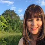 Profile Picture of Laurie Lewis-Clute (@lovebeinglali) on Instagram