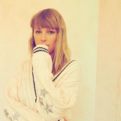 Profile Picture of 🍃MICHELLE🌳 (@ReadyforMichele) on Twitter
