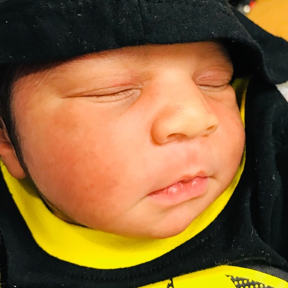 Profile Picture of Donna Mack (@shon22d) on Poshmark