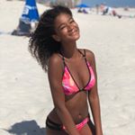 Profile Picture of julia ♡ (@juliasalazarrr) on Instagram