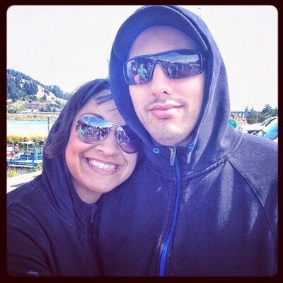 Profile Picture of Dan & Kate McMaster (@TweetThatIsh) on Twitter