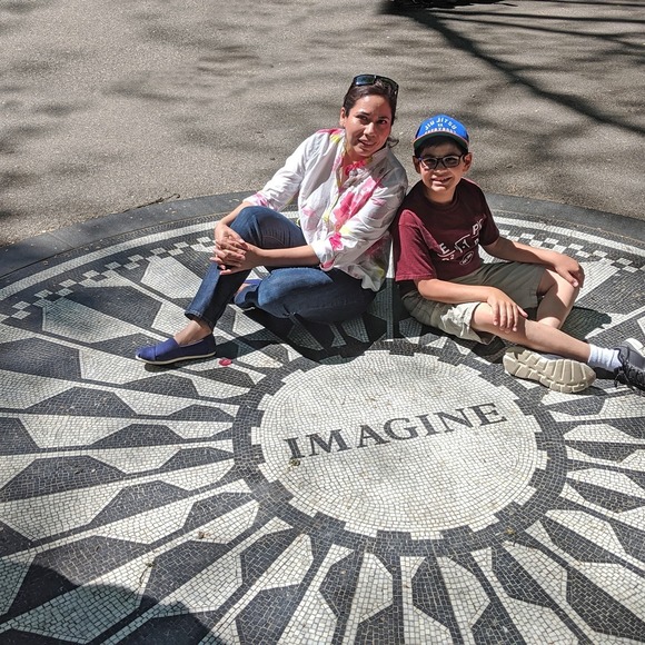 Adriana Byers - Poshmark Profile Picture of Adriana Byers (@adrianabyers) on Poshmark