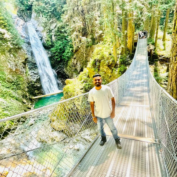 Profile Picture of Raman Powar (@monuraman) on Poshmark