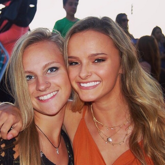 Profile Picture of Samantha Cummings (@slc1852) on Poshmark