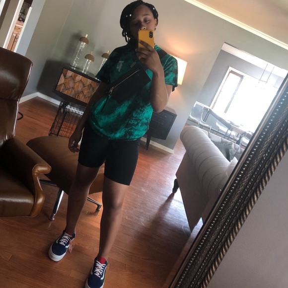 Profile Picture of Kennedy Porter (@kennedyhockey) on Poshmark