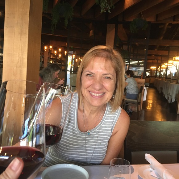 Profile Picture of Kathleen Brownell (@katbrownell) on Poshmark