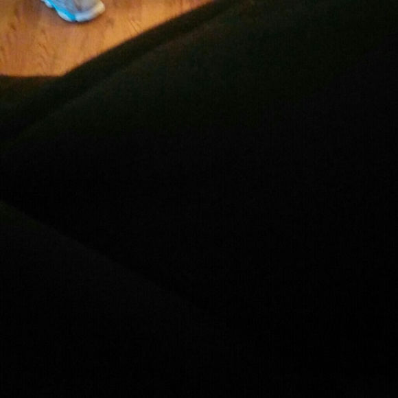 Profile Picture of Devin Sutliff (@dsutliff) on Poshmark