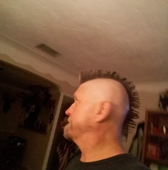 Profile Picture of Richard Glowaski (@glowaskirichard) on Poshmark