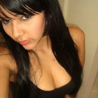 Profile Picture of Alejandra Carmona (@AlejandraCarm18) on Twitter