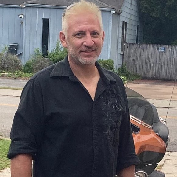 Profile Picture of Jeff Breymeier (@reebrey) on Poshmark