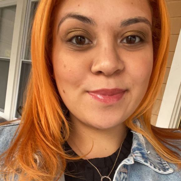 Profile Picture of Sally Febo (@sfebo100) on Poshmark