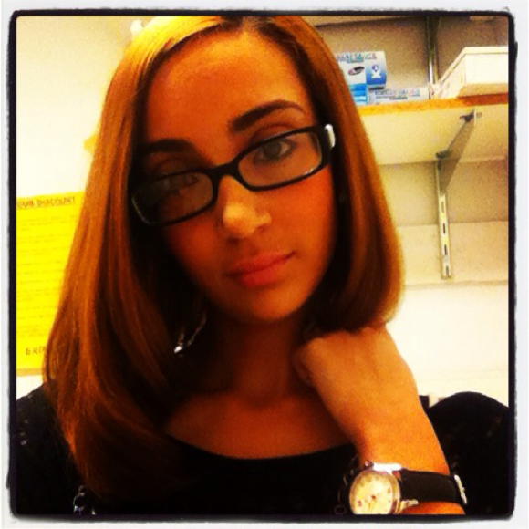 Profile Picture of Amanda Lopez (@mandy125) on Poshmark