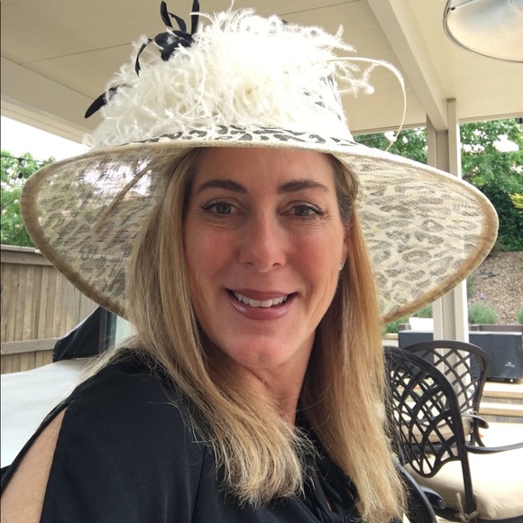 Profile Picture of Kim Anderson sammon (@ksammon1970) on Poshmark
