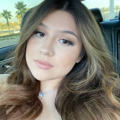 Profile Picture of Yvette (@yvetterivera___) on Twitter