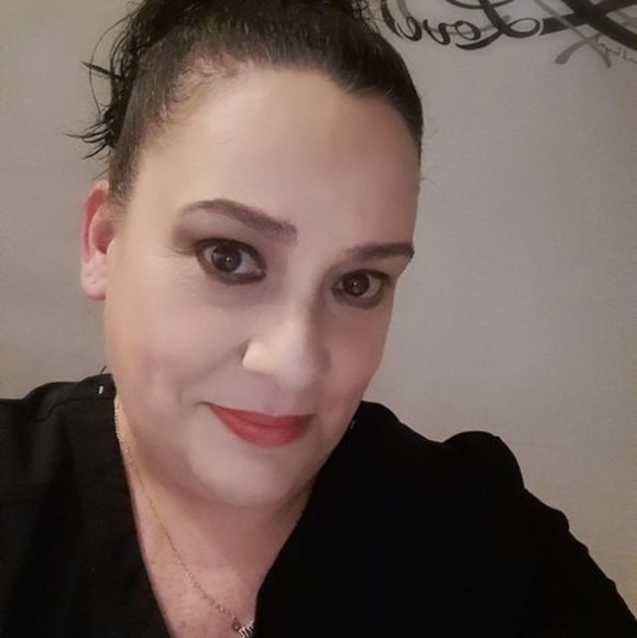 Profile Picture of Pamella Gendron white (@pgendron70) on Poshmark