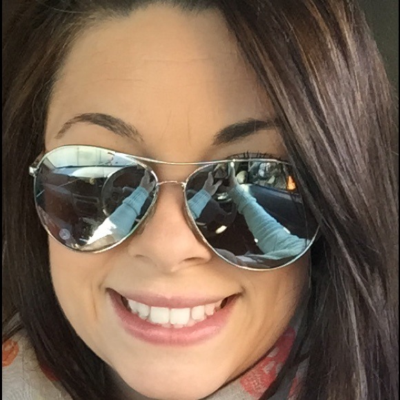 Profile Picture of Kalee Mcguirk (@kalee_nicole) on Poshmark