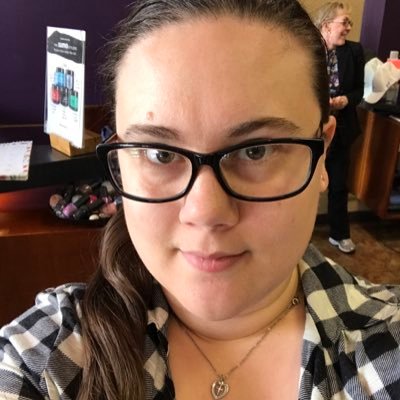 Profile Picture of Stefanie Stark (@starkadventurez) on Twitter