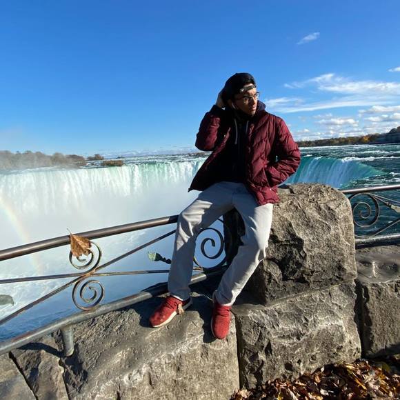 Umar Amin - Poshmark Profile Picture of Umar Amin (@umaramin8917010) on Poshmark