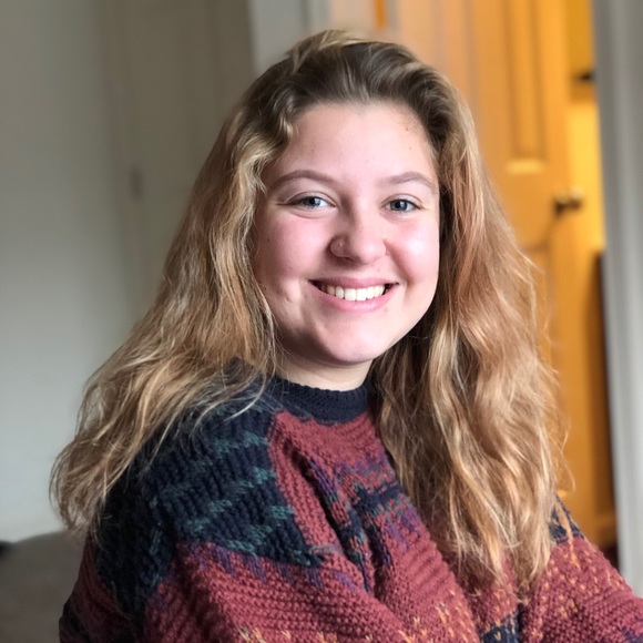 Profile Picture of Kylie Caroselli (@kcaro60) on Poshmark