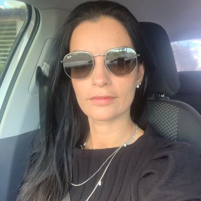 Profile Picture of Carol Delfino (@CarolDelfino11) on Twitter